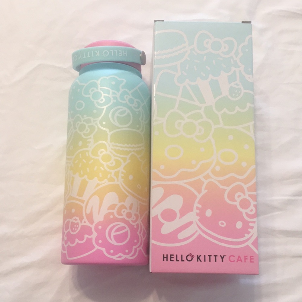 Hello Kitty Cafe Rainbow Thermal Water Bottle 32 oz